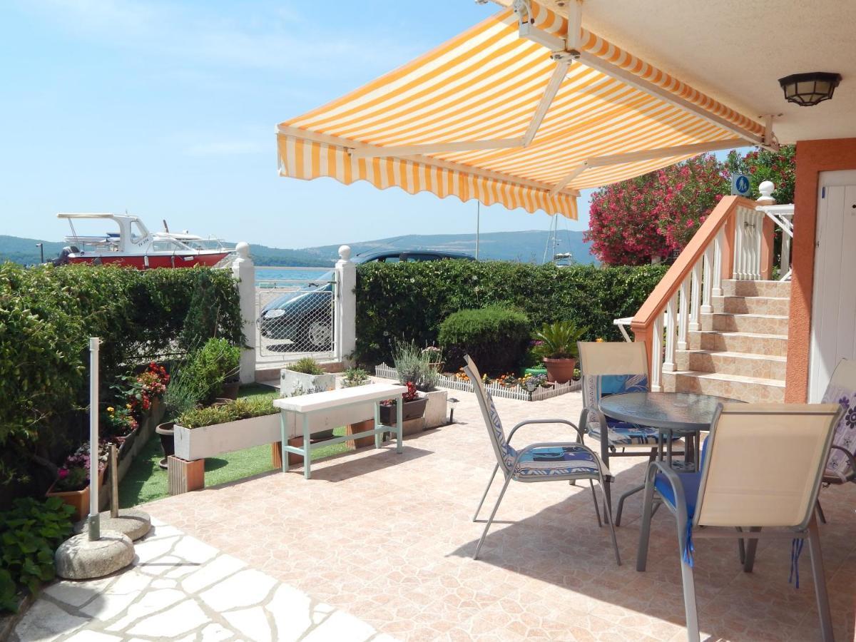 Apartmani Sindik Tivat Exteriér fotografie