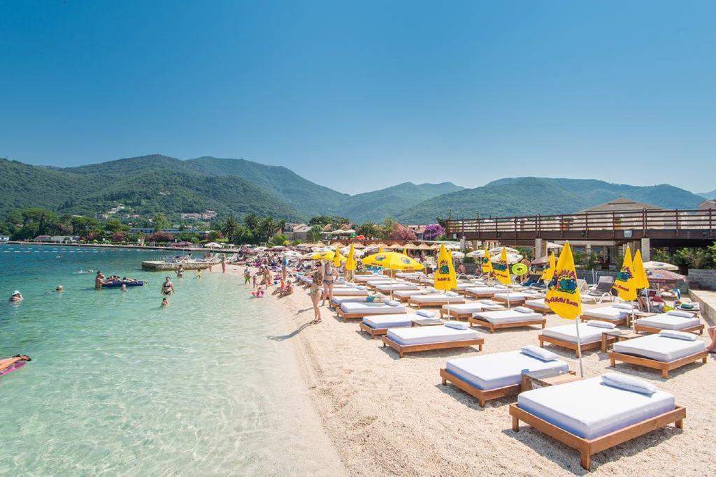 Apartmani Sindik Tivat Exteriér fotografie