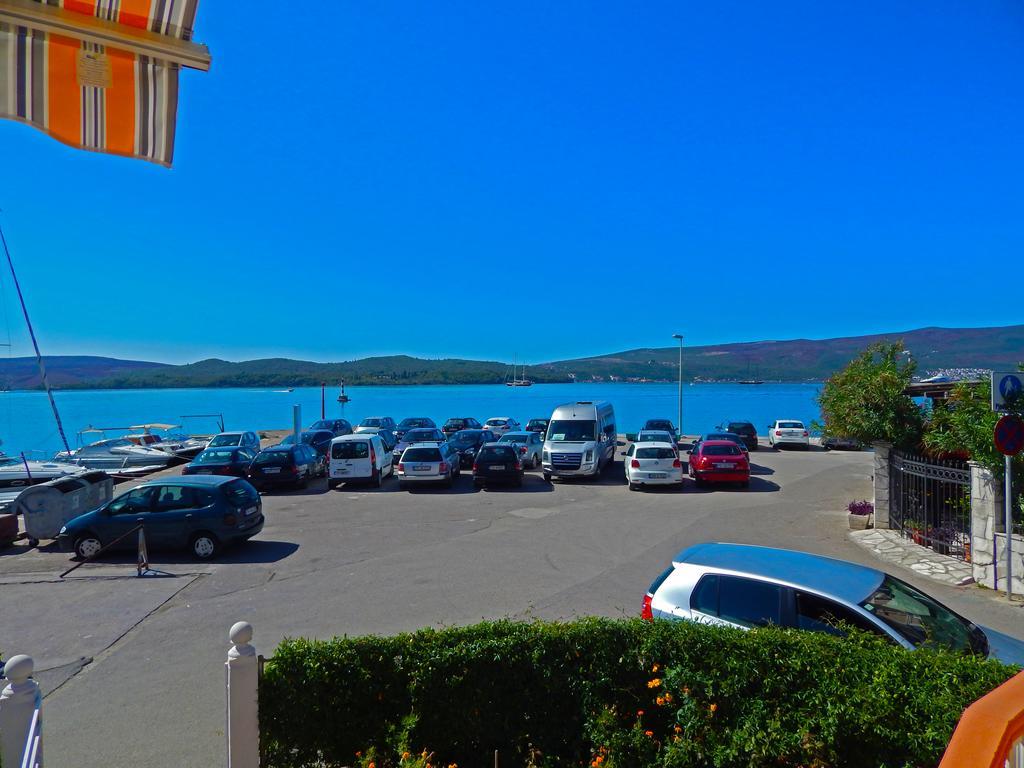 Apartmani Sindik Tivat Exteriér fotografie